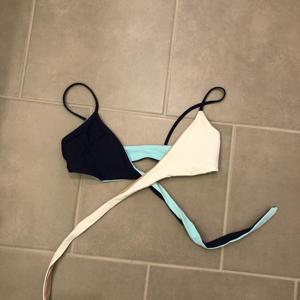 L space reversible bikini top